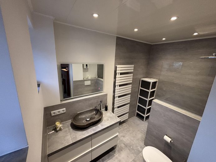 VOM EIGENTÜMER! Charmantes Zweifamilienhaus in Wehofen mit großem Garten, Pool & Whirlpool – Foto 5