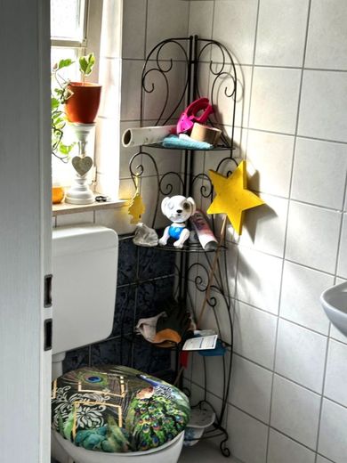 EG WC + Waschbecken