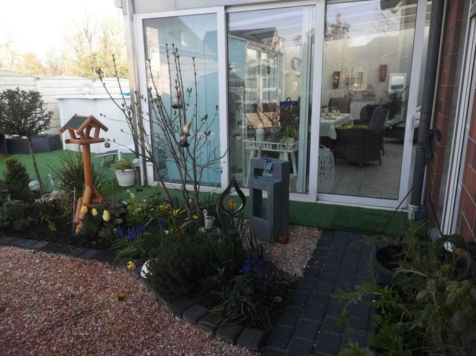 PROVISIONSFREI : Schönes Landhaus in naturnaher Umgebung – Blick auf Wintergarten