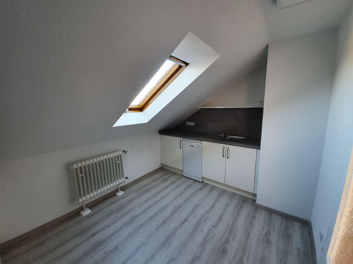 Gemütliche 3-Zimmer-Dachgeschosswohnung in Großenseebach – Foto 8