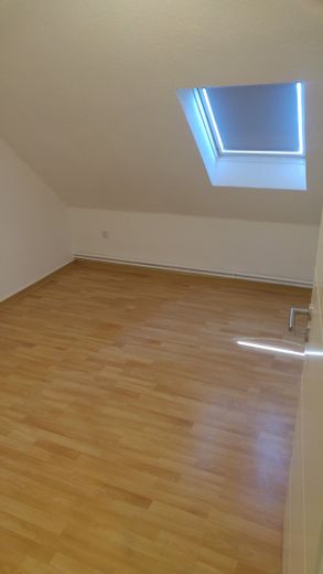 Topsanierte DG Wohnung, WG geeignet, Einbauküche, zentral – Foto 28