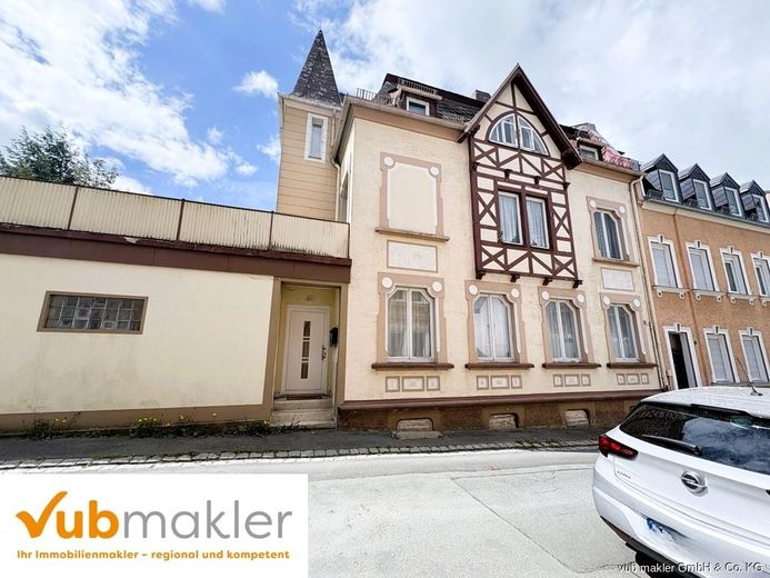 Zweifamilienhaus in Rehau mit großzügiger Wohnfläche und vielseitiger Nutzung – VUB0002431-1