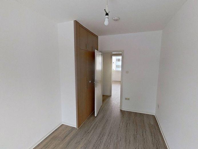 Gemütliche 3-Zimmer-Wohnung mit BALKON und TAGESLICHTBAD – Ansicht II: Schlafzimmer II