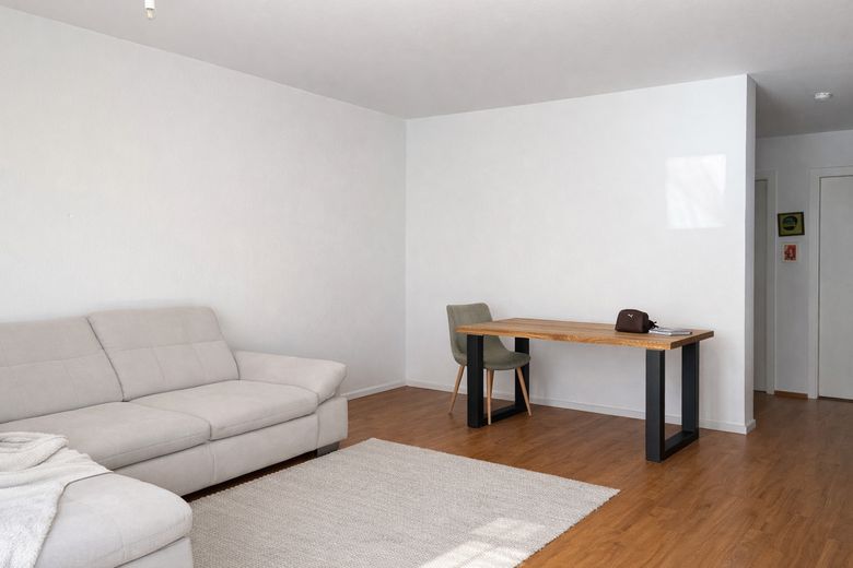 Barrierefreie 3,5-Zimmer Wohnung mit Balkon in Garitz – Foto 2