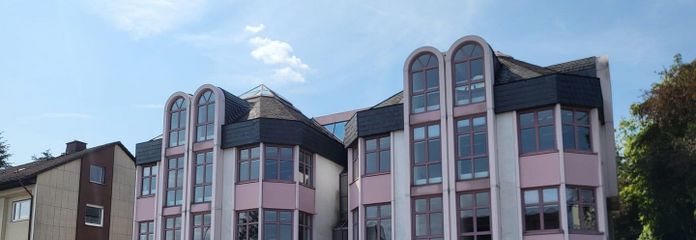 हॉफ में प्रतिष्ठित कार्यालय और प्रैक्टिस परिसर | 168–589 m² | लिफ्ट