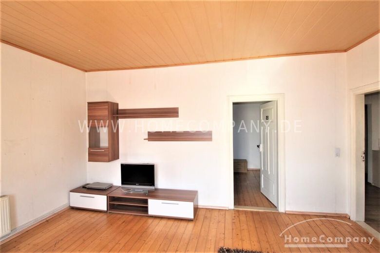 19635 HomeCompany Möbliert/Furnished Hübsche große Altbauwohnung mit Holzfußboden in Meißen Mansardgeschoß! max. 4 Personen – 42e60270f18c7ae8bc1b8bb7996a2dbeec5cd529.jpg