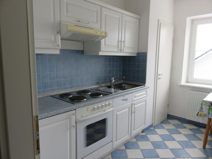 Freundliche 3-Zimmer Wohnung in Helmstedt, sehr gute Lage – Küche 1