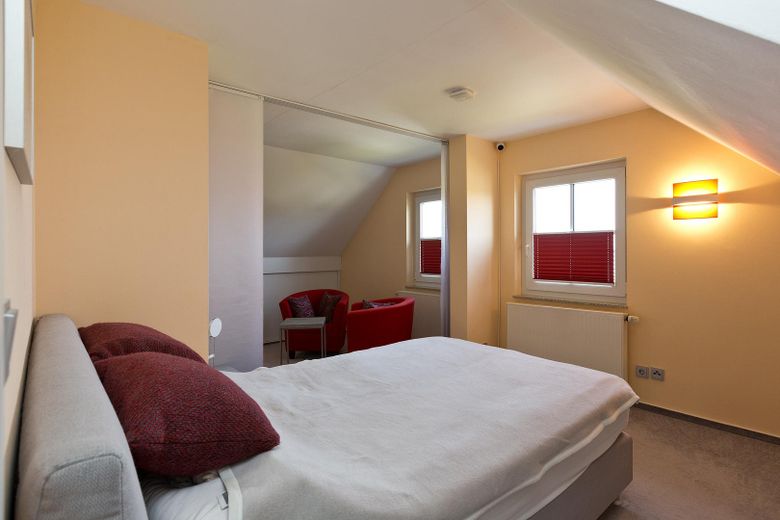 Haus am Fleesensee - unverbaubarer Seeblick - komplett möbliert – Schlafzimmer