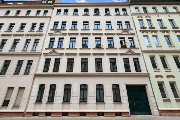 Charmante 3-Zimmer-Altbauwohnung mit Balkon in begehrter Südvorstadt