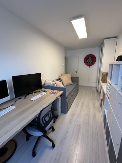 Zimmer 1 OG (2/2)