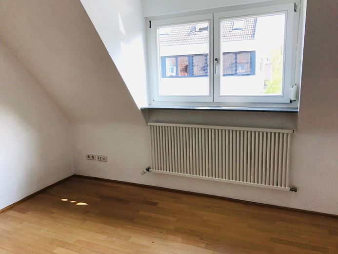 Zimmer mit Fenster