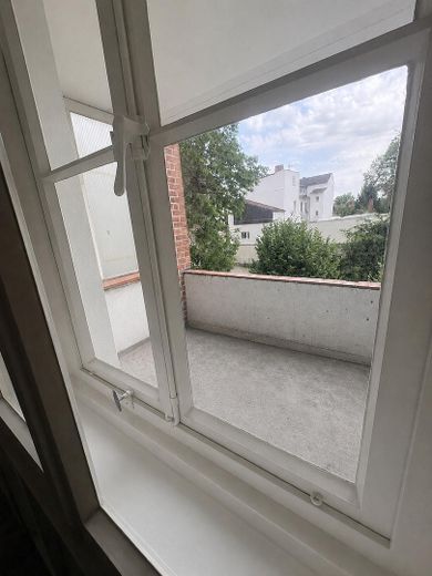 Teil-Renovierte helle 4,5 Zimmer Wohnung mit Balkon – Foto 7