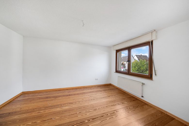Großzügiges 8-Zimmer-Wohnhaus auf drei Wohnebenen in Aßlar-Berghausen – Foto 5