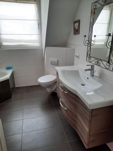 Badezimmer - 1. OG