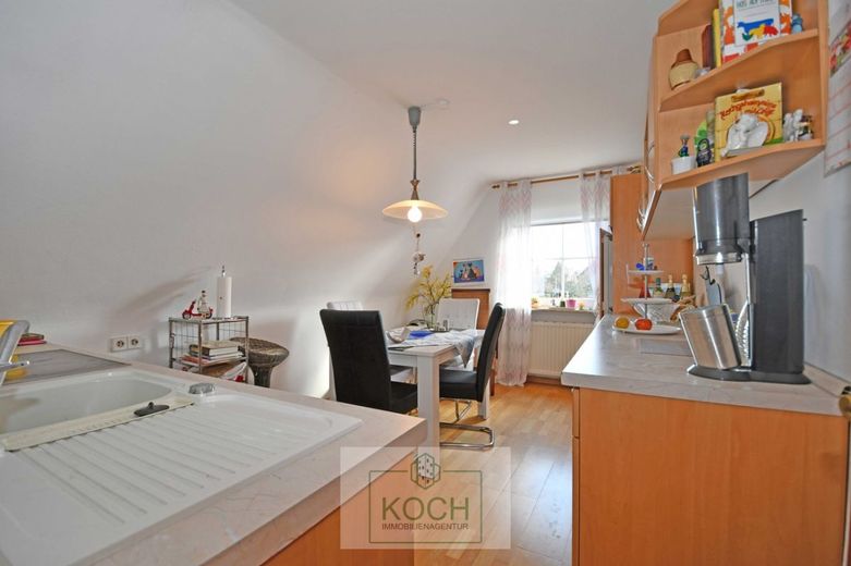Größtenteils modernisiertes Einfamilienhaus in ruhiger Lage von Langen – Küche_DG