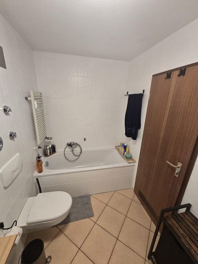 Maisonette di 4,5 locali senza provvigione presso il Klostersee di Pfullingen – Bad Obergeschoss