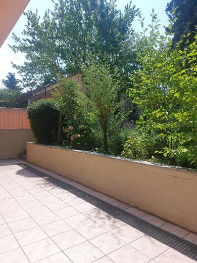 2 1/2 Zimmer Alsbach-Hähnlein Souterrain – Therasse mit Blumenbeet