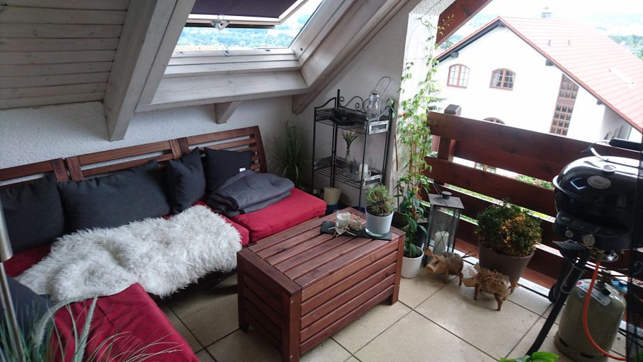 3,5-kamerappartement op de bovenverdieping met fantastisch uitzicht – Überdachter Balkon
