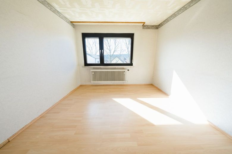 Die Perle im Dornröschenschlaf - RMH in idyllischer Ruhe – OG Elternschlafzimmer