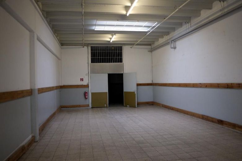 Gewerbezentrrum zu verkaufen - ehemaliges Einkaufszentrum – Bild 5