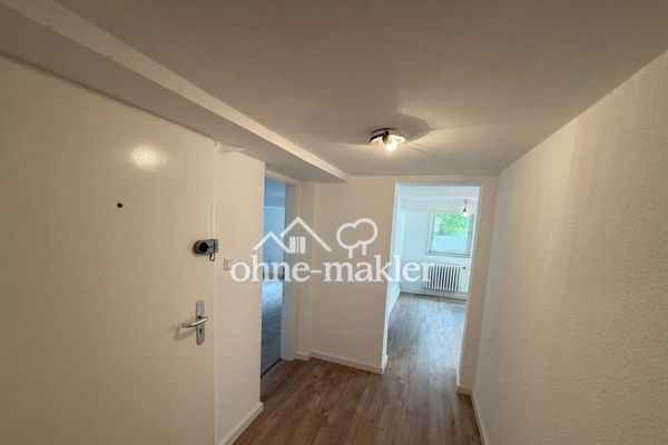 Jasny, elastyczny lokal użytkowy w Bonn – idealny na biuro lub gabinet