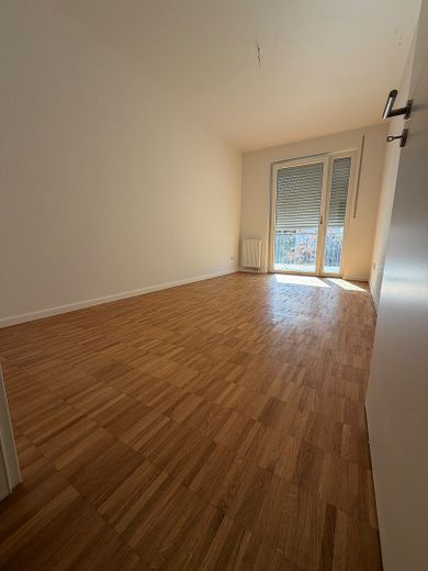 Freshly renovated, dream apartment with large balcony – Arbeitszimmer