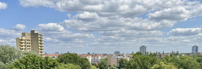 Lietzensee- und Weitblick – charmante, kompakte Wohnung mit Balkon – Ausblick vom Balkon