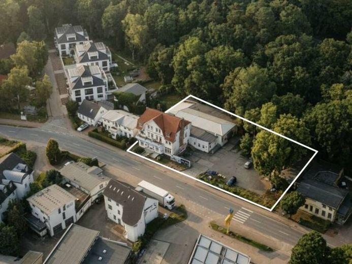 Wohnhaus mit Einzelhändler in gefragter Rostocker Lage - attraktiver Cashflow mit Potenzial, alternativ Bauvorbescheid für 2 x MFH mit 18 Einheiten! – Foto 1