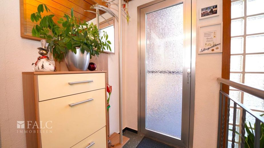 Mit Charme und Scheune - FALC Immobilien Heilbronn – Breit und hell