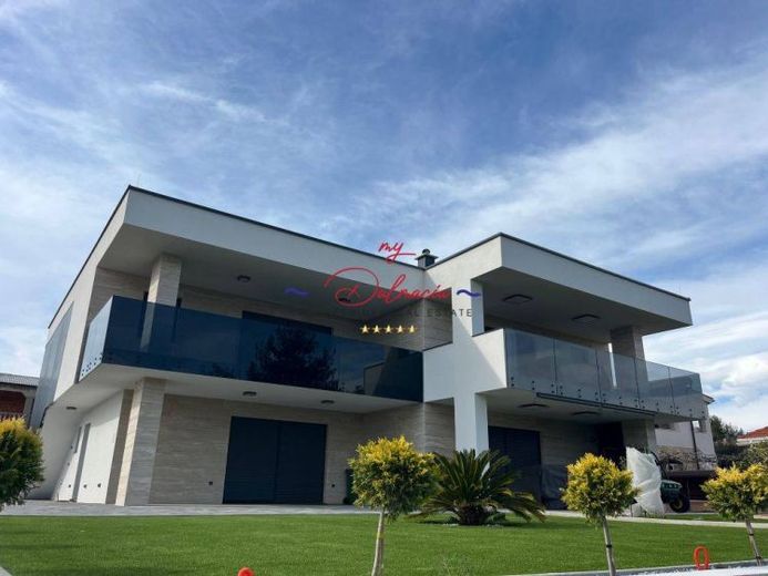 Vir-Wohnung E2, Garten, Südseite 450m zum Meer, EG – Foto 1