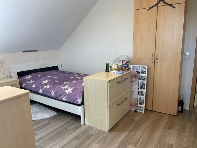 Schlafzimmer 1