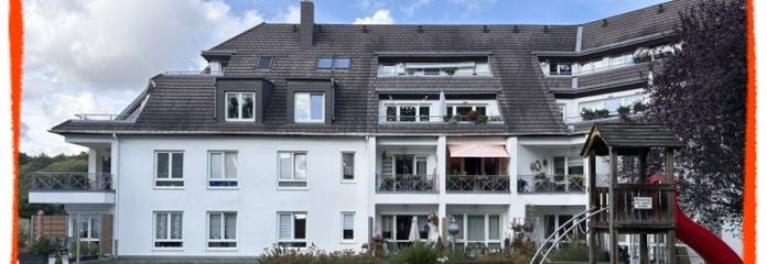 Zwickau-Weißenborn में शानदार छत वाली टैरेस सहित 2-कमरों वाला अटारी फ्लैट किराए के लिए!