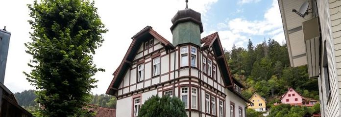 Sanierungsbedürftiges Ein- oder Mehrgenerationenhaus - Potenzialstark und Zentral
