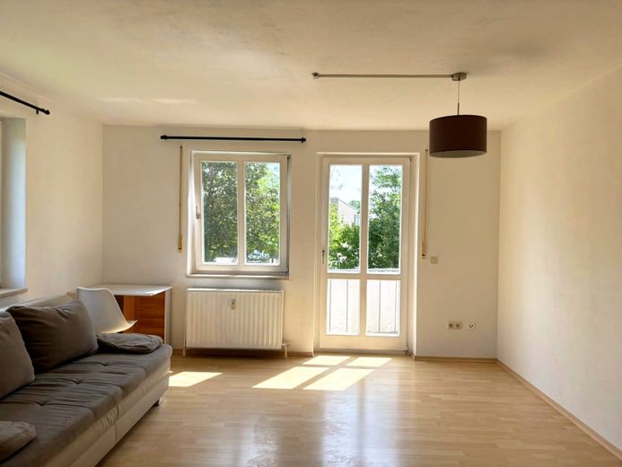 Helle 1-Zimmer-Wohnung mit Balkon  &  EBK in Straubing – WJ-00126_bild_007.jpeg