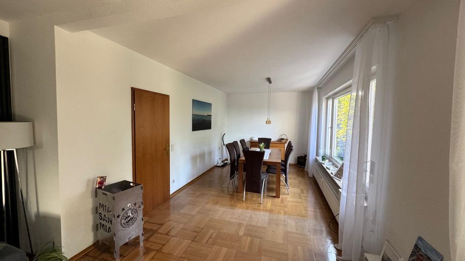 Wohnzimmer/ Esszimmer 1a