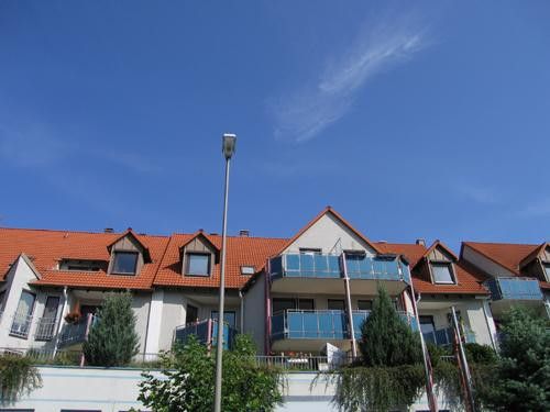 Світла мебльована квартира з терасою та паркомісцем у підземному гаражі – Südseite des Gebäudes