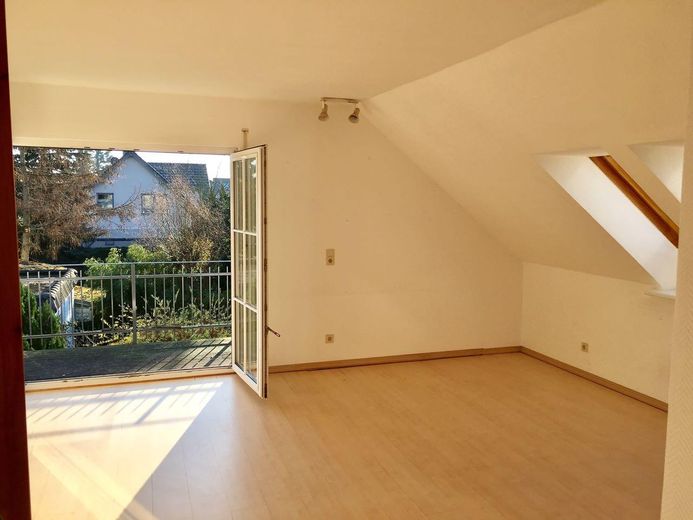 Casa unifamiliar con vivienda independiente - Inversión de capital - VENTA PRIVADA – DG Wohnzimmer