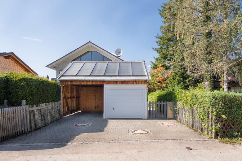 Rodzinna sielanka w Seeshaupt nad jeziorem Starnberger See – Garage und Carport