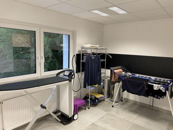 Esclusivo appartamento di 6 locali, 304 mq/KB/Garage/Terrazza/Giardino – Waschraum