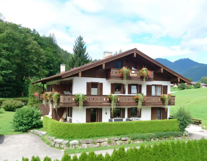 Charmante 3 Zimmer Wohnung – Außenansicht