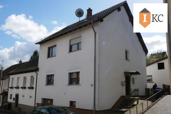 Neuer Preis !! Gepflegtes, kernsaniertes, Mehrfamilienhaus mit 3 Wohnungen - Terrasse - Balkon - Garage - großes Grundstück - Saarbrücken