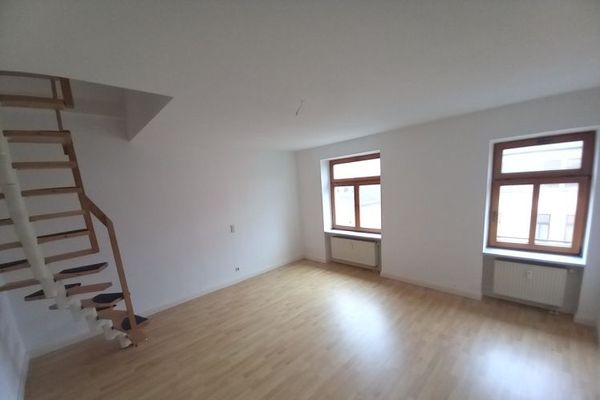 Zwickau में रहने के लिए उपलब्ध 3-कमरों वाला मैज़ोनेट अपार्टमेंट
