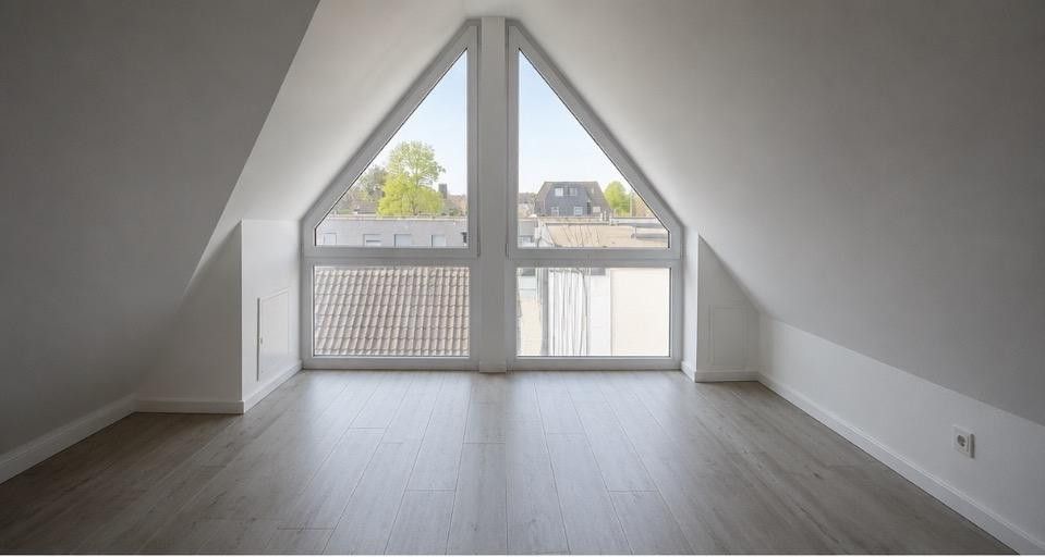 PROVISIONSFREI! ÜBER DEN DÄCHERN UERDINGENS – Bodentiefe Fenster