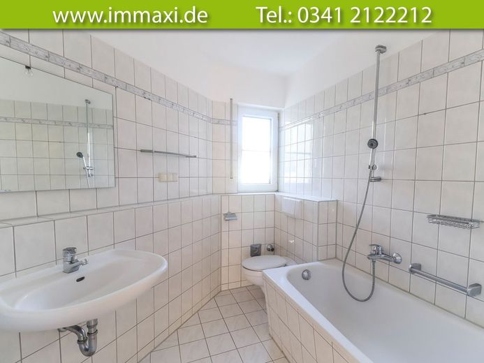 KURZFRISTIG ANSCHAUEN + MARKKLEEBERG + 2 RAUM WOHNUNG + TERRASSE – Badezimmer - Referenzbild ähn