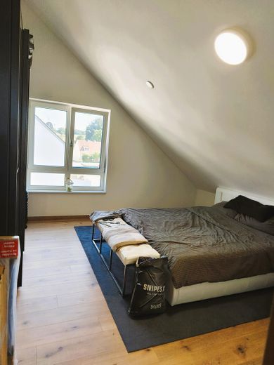 Abitare in modo personalizzato nella tranquillità rurale: di alto livello ed efficiente dal punto di vista energetico! – Schlafen