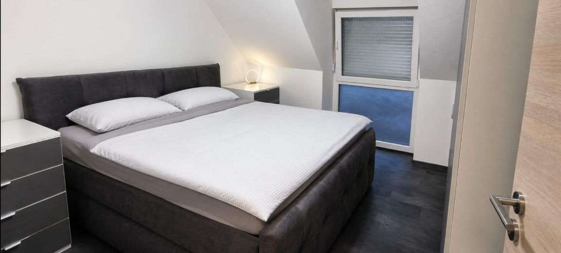 *Neuwertig & Zentral*: Geräumige 4-Zi.-Wohnung mit Balkon & Gäste-WC in Westerbeck – Schlafzimmer