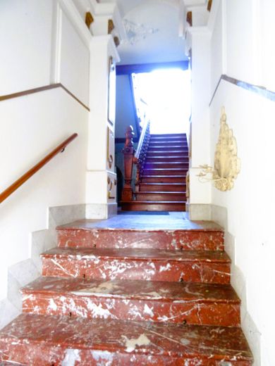 04 Marmortreppe Eingang EG