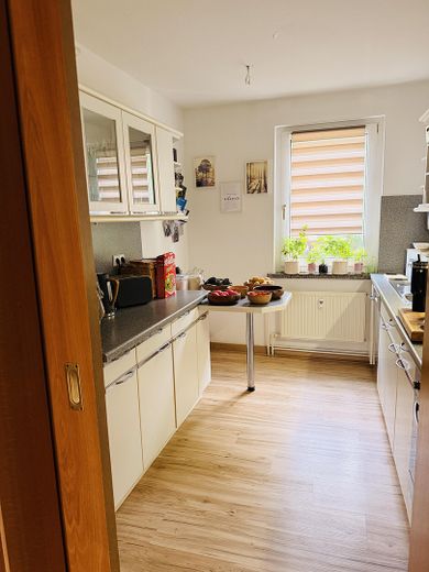 Traumhafte Wohnung in EFH mit Kamin, Garten, Pool, Wintergarten – Foto 9