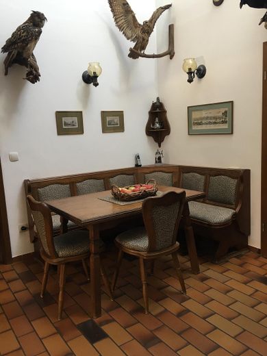 Ekskluzywny dom szeregowy skrajny w stylu bungalow z antresolą, basenem i wymarzonym ogrodem – Esszimmer Bild 1