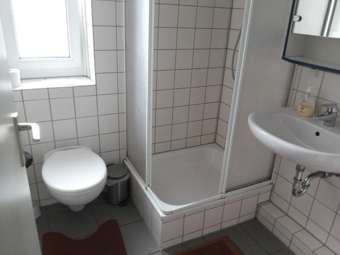 Mehrfamilienhaus mit 4x2-Zimmer Whg, 8 Zim, 6 Bad – Foto 20